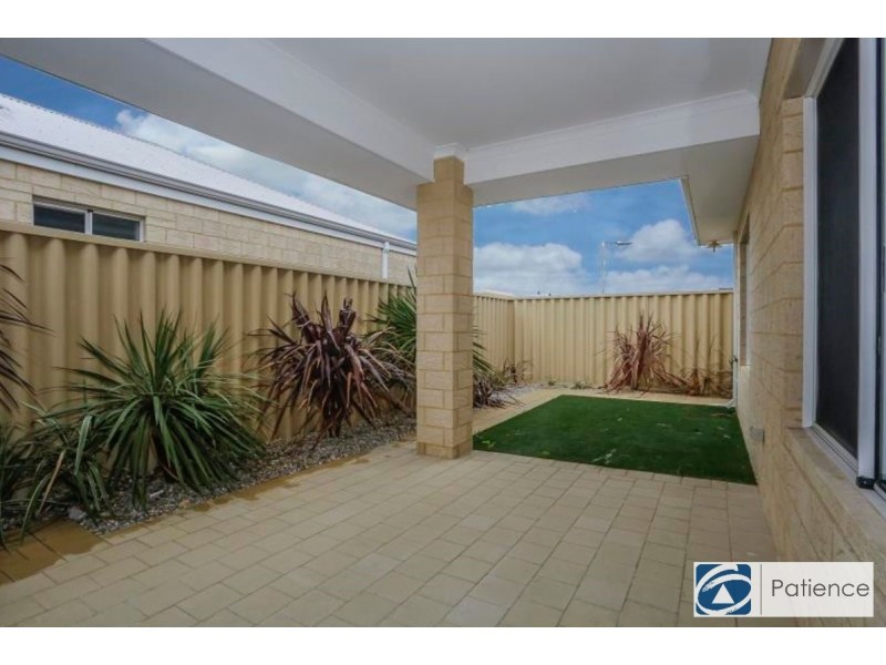 12 Altrincham Grove, Butler WA 6036
