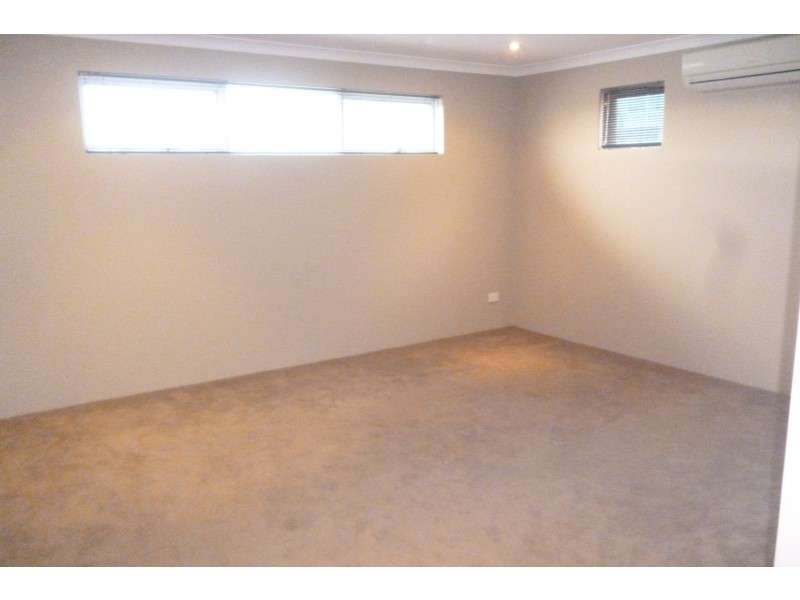 10 Gaudi Way, Clarkson WA 6030