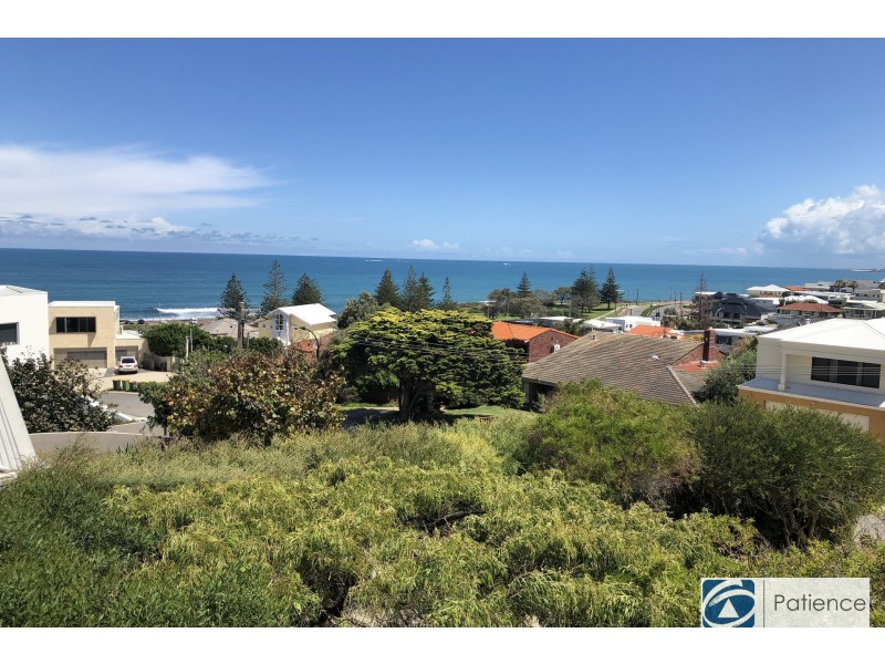 24A King Albert Road, Trigg WA 6029