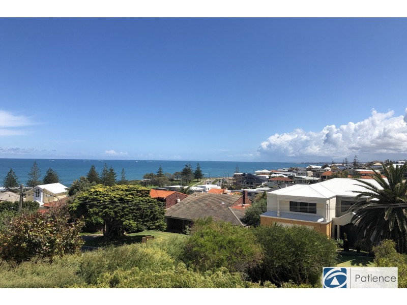 24A King Albert Road, Trigg WA 6029