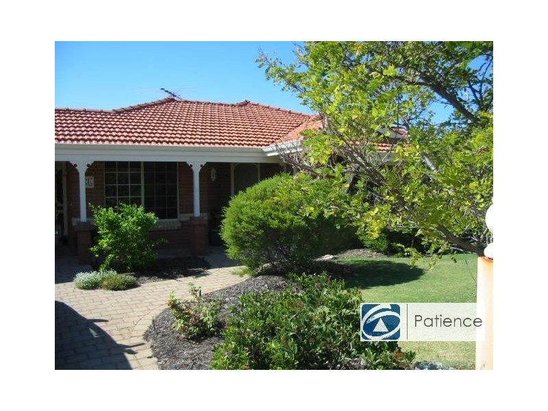 16 Seaside Gardens, Mullaloo WA 6027