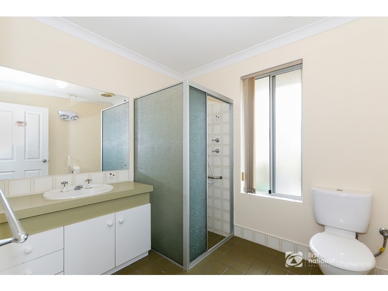 5 Fosbery Court, Wanneroo WA 6065