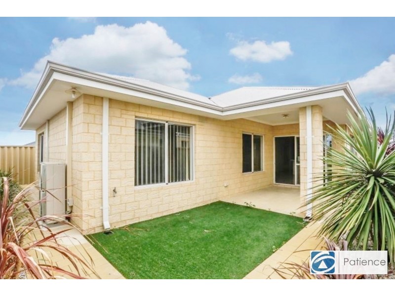 14 Altrincham Grove, Butler WA 6036