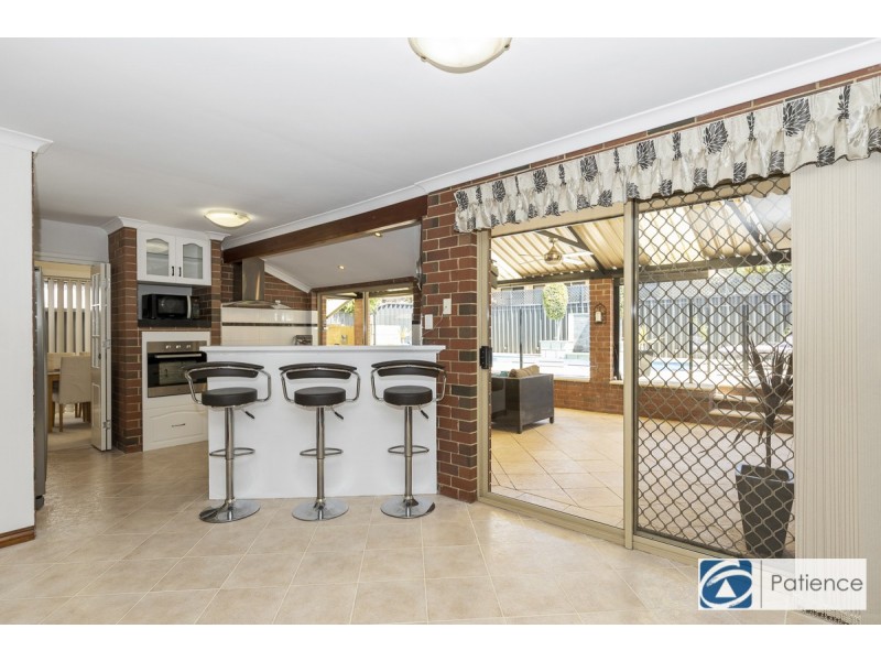 6 Stenton Gardens, Kinross WA 6028