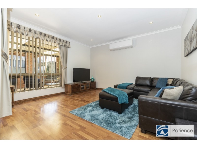 6 Stenton Gardens, Kinross WA 6028