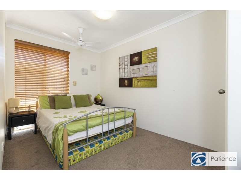 6 Stenton Gardens, Kinross WA 6028