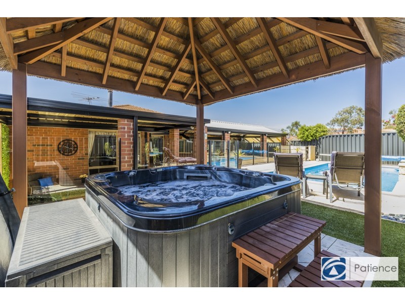 6 Stenton Gardens, Kinross WA 6028