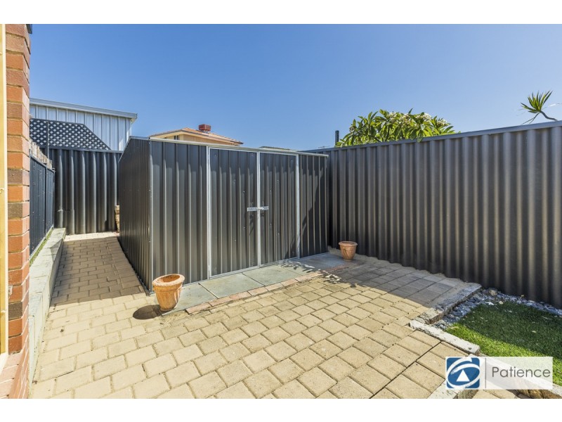 6 Stenton Gardens, Kinross WA 6028