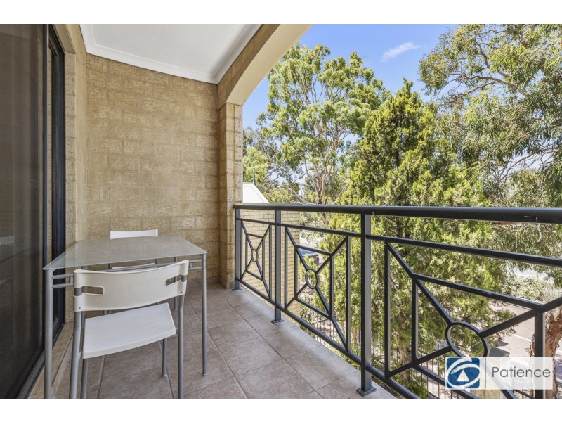 389 Lakeside Drive, Joondalup WA 6027