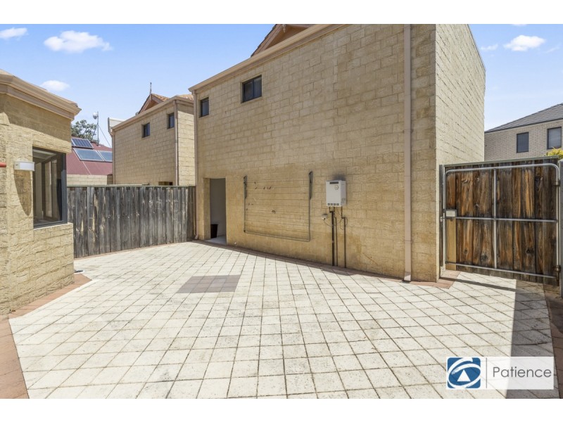 389 Lakeside Drive, Joondalup WA 6027