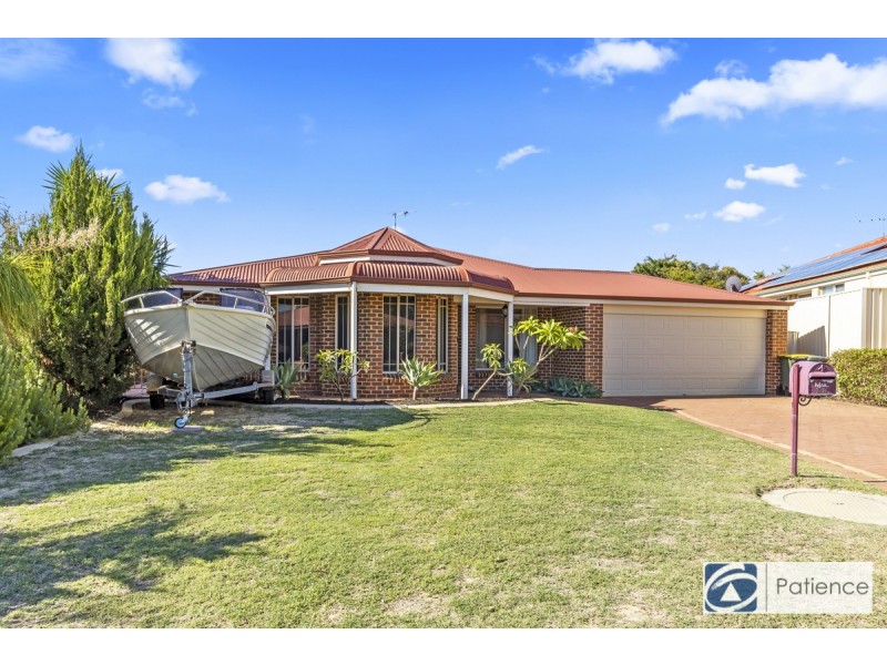 19  Mallina Circuit, Carramar WA 6031