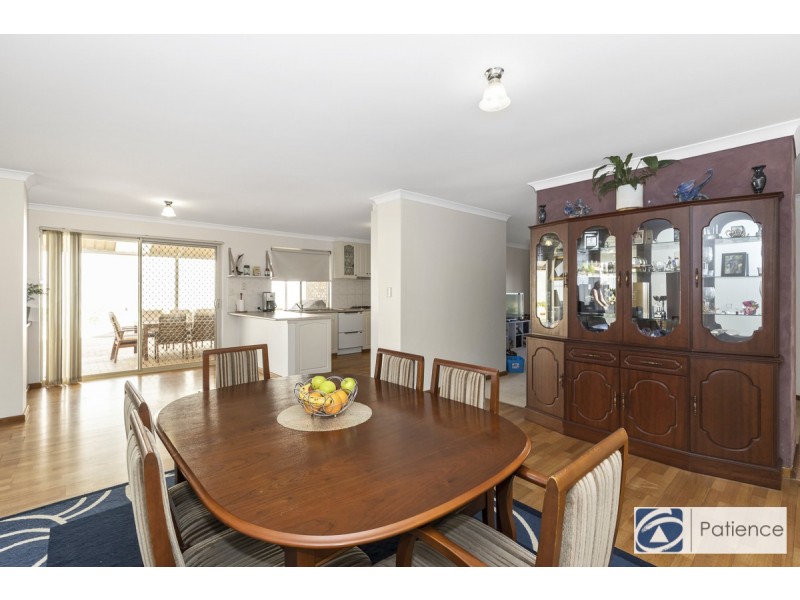 19  Mallina Circuit, Carramar WA 6031