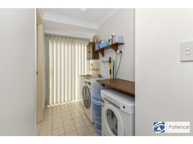 19  Mallina Circuit, Carramar WA 6031