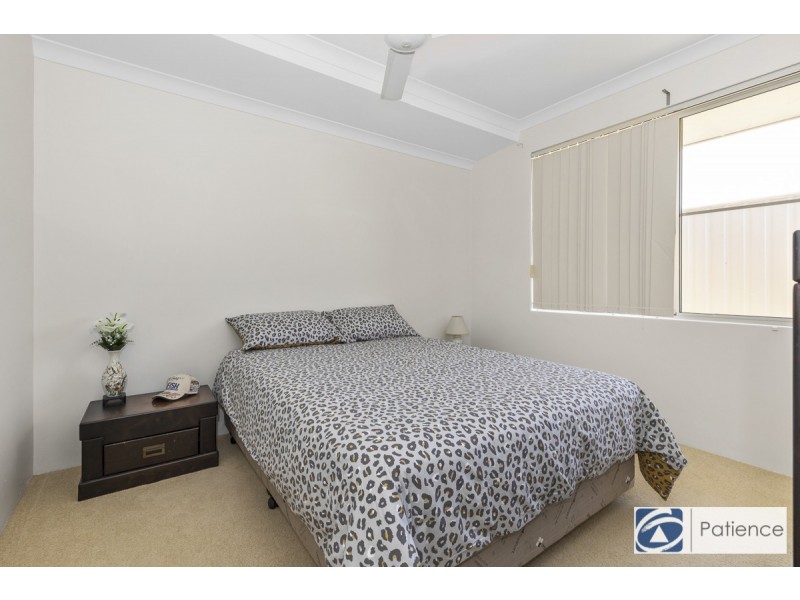 19  Mallina Circuit, Carramar WA 6031