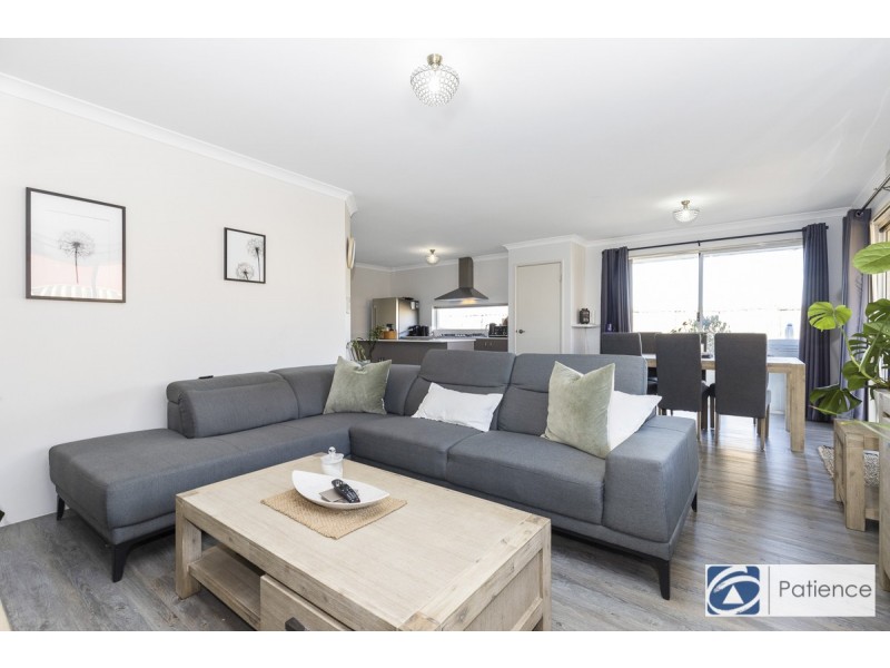 32 Altrincham Grove, Butler WA 6036