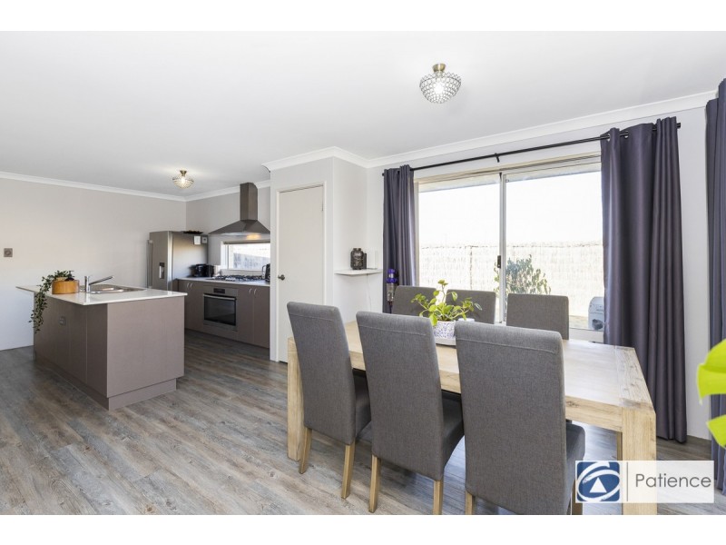 32 Altrincham Grove, Butler WA 6036