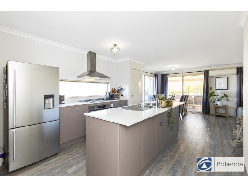 32 Altrincham Grove, Butler WA 6036