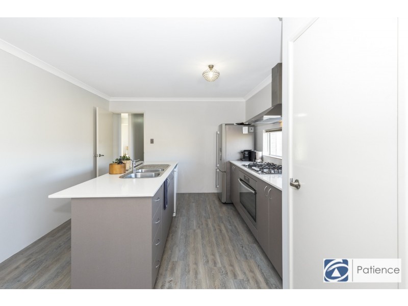 32 Altrincham Grove, Butler WA 6036