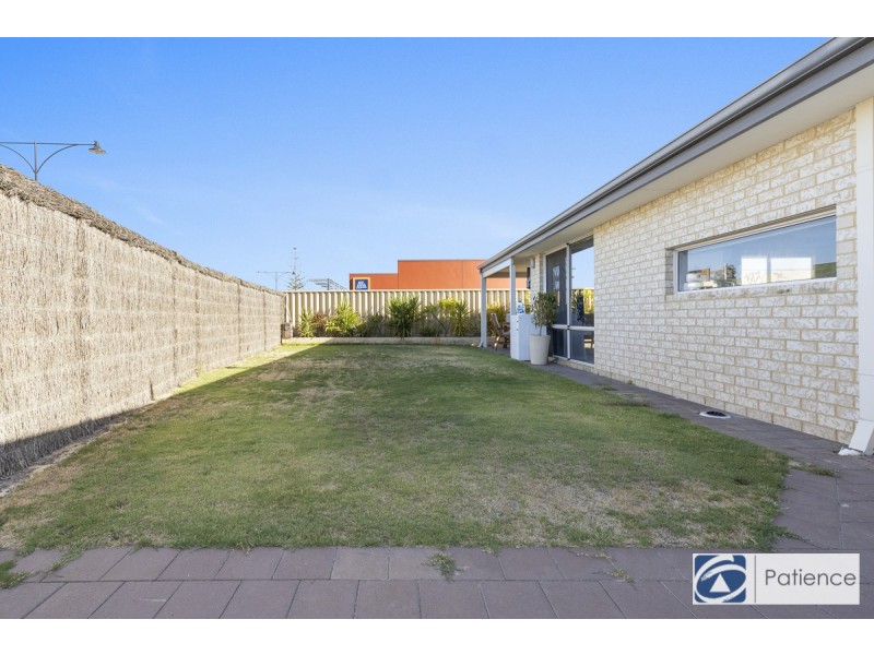 32 Altrincham Grove, Butler WA 6036