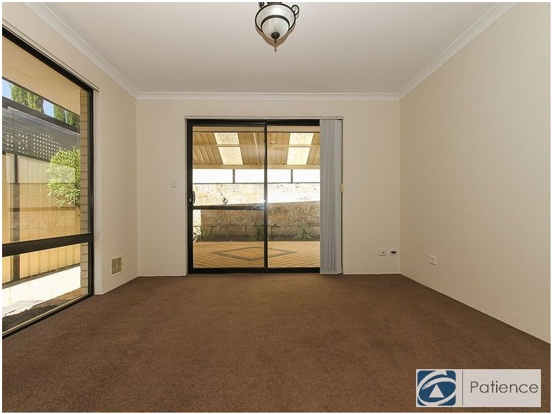 26 Lyndavale Loop, Carramar WA 6031