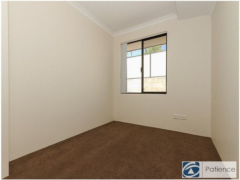 26 Lyndavale Loop, Carramar WA 6031