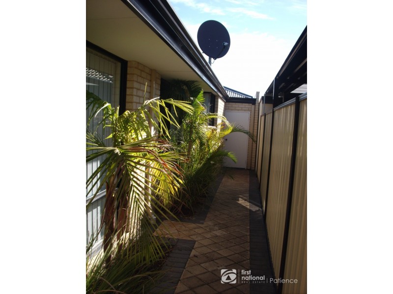 26 Lyndavale Loop, Carramar WA 6031