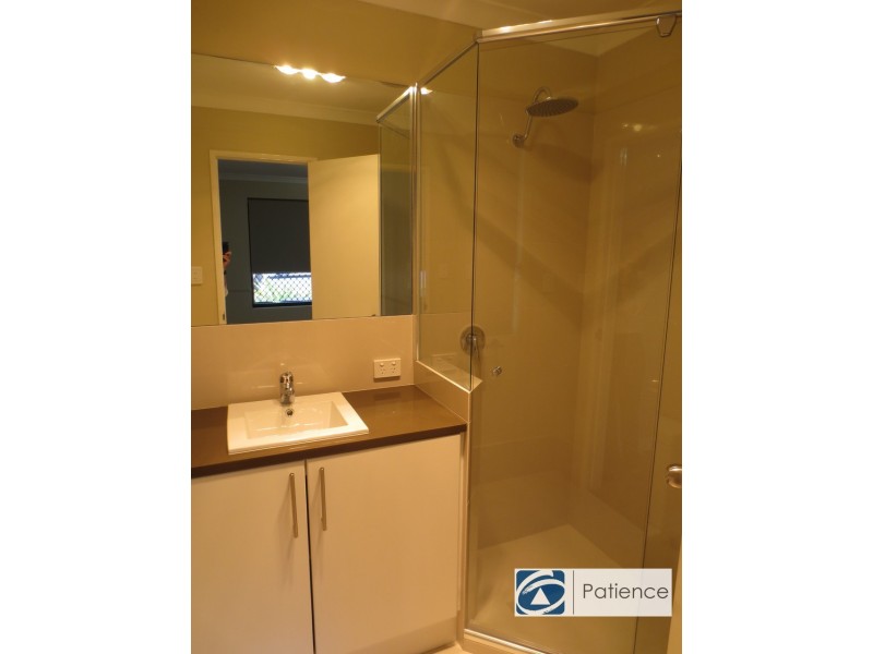 15 Golflinks Drive, Carramar WA 6031