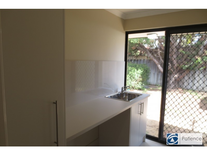 15 Golflinks Drive, Carramar WA 6031