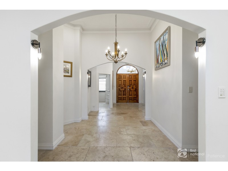 18 Setoma Court, Joondalup WA 6027