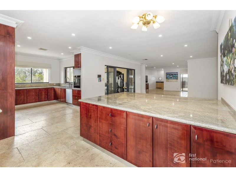 18 Setoma Court, Joondalup WA 6027