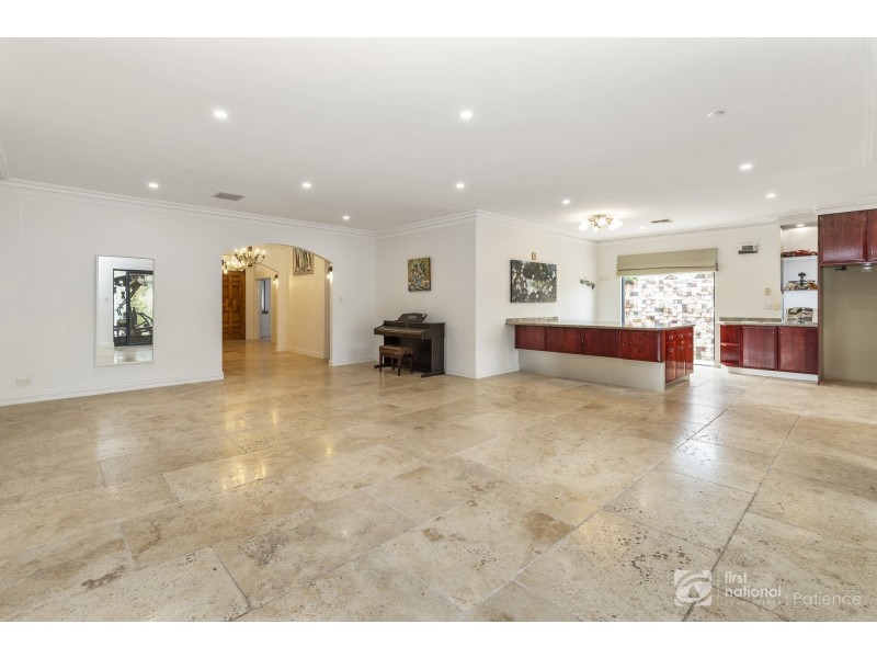 18 Setoma Court, Joondalup WA 6027