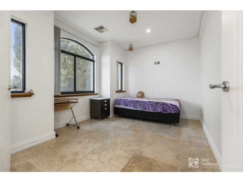 18 Setoma Court, Joondalup WA 6027