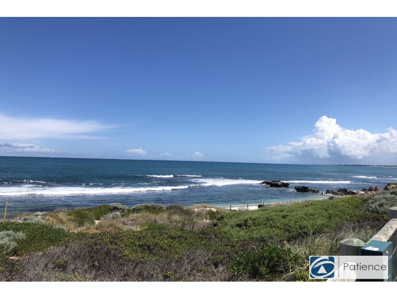 24A King Albert Road, Trigg WA 6029