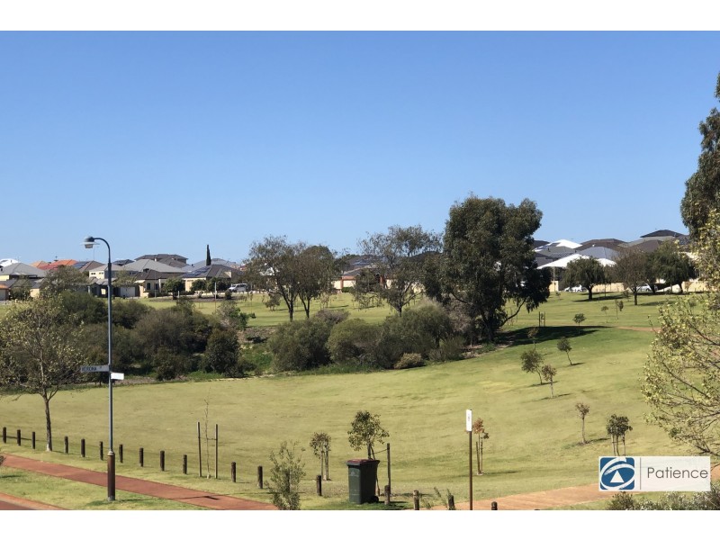 11 St Louis Avenue, Hocking WA 6065