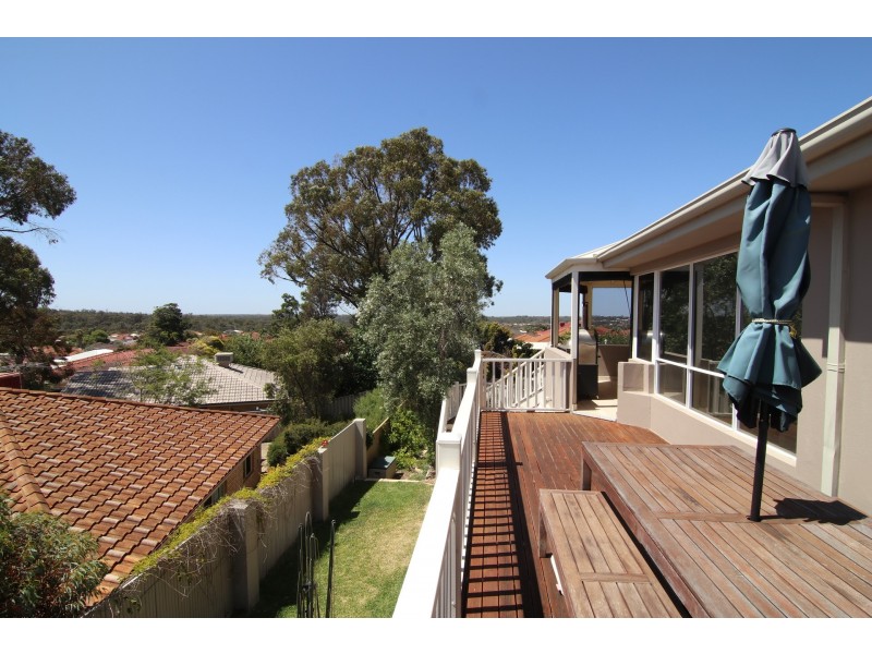 8 Kalk Place, Joondalup WA 6027