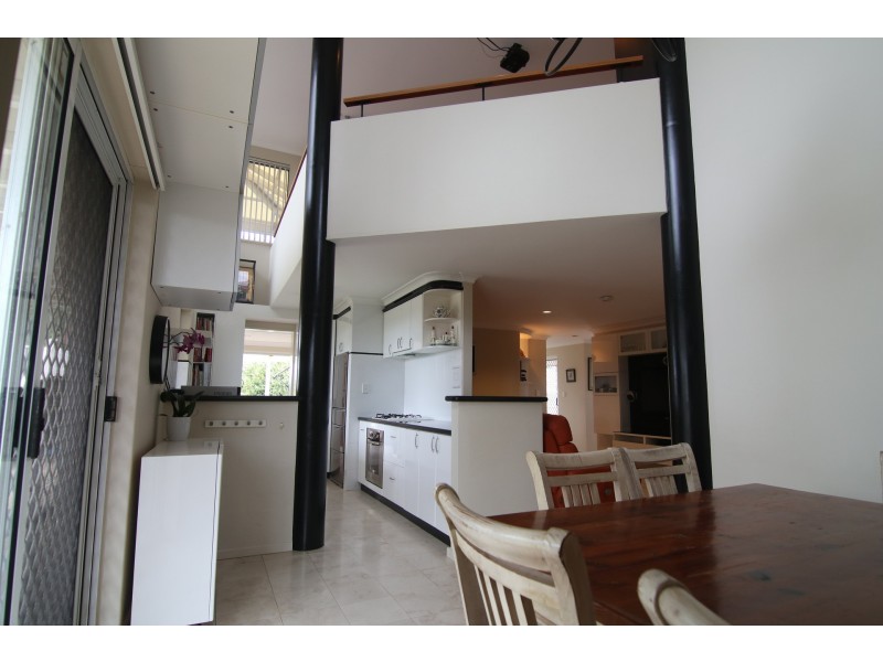 8 Kalk Place, Joondalup WA 6027