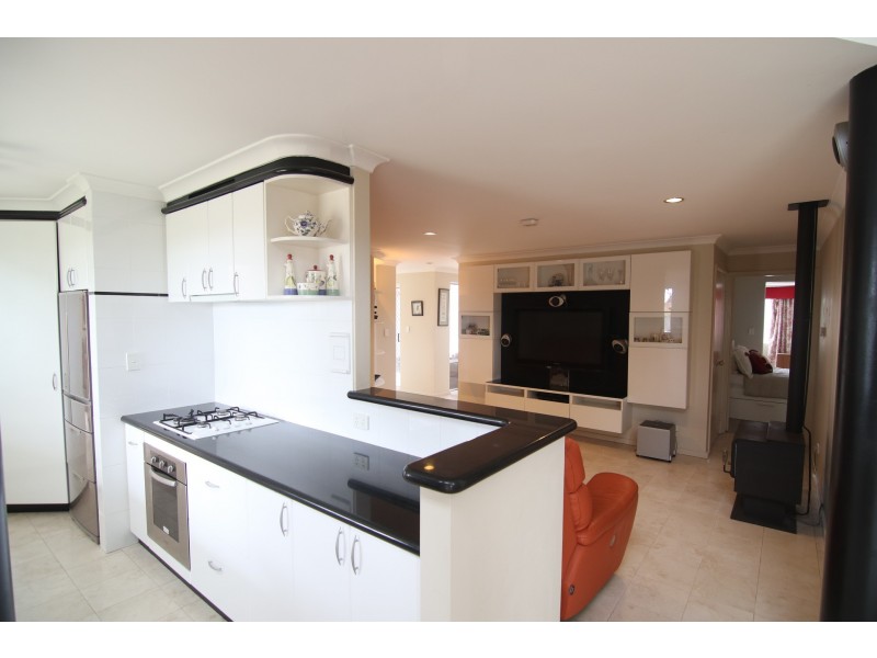 8 Kalk Place, Joondalup WA 6027