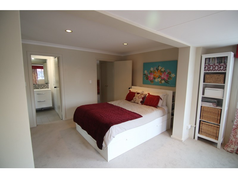 8 Kalk Place, Joondalup WA 6027