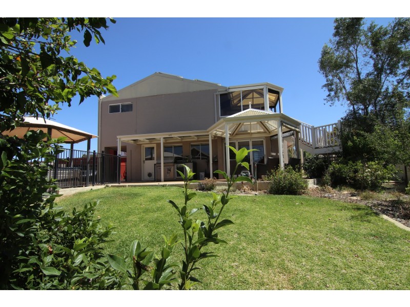 8 Kalk Place, Joondalup WA 6027