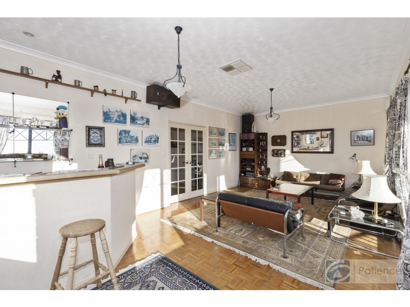 41 Canterbury Circle, Currambine WA 6028