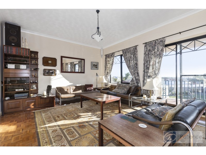 41 Canterbury Circle, Currambine WA 6028