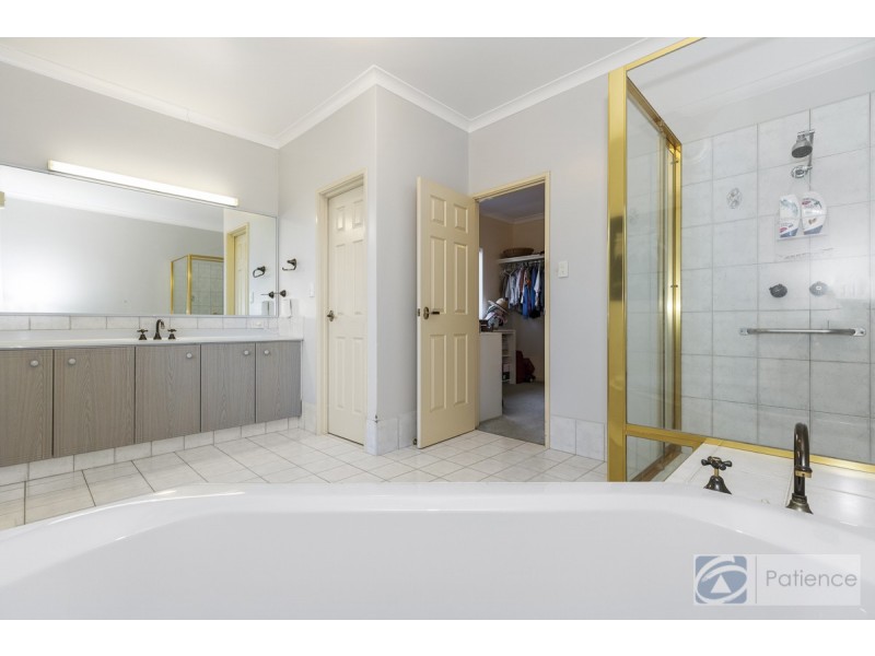 41 Canterbury Circle, Currambine WA 6028