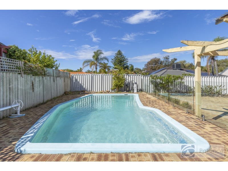 9 Mead Cove, Ocean Reef WA 6027