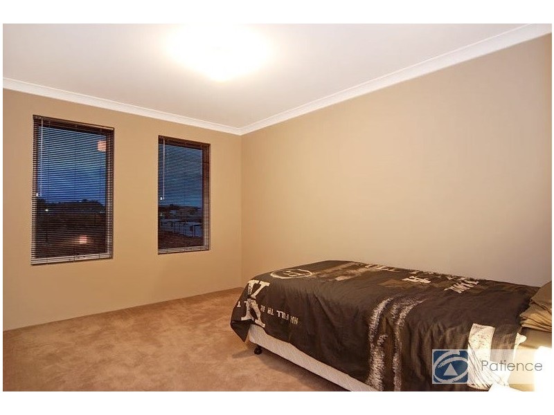 10 Gaudi Way, Clarkson WA 6030