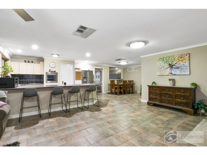 6 Quinault Loop, Joondalup WA 6027