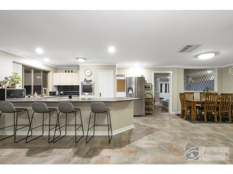 6 Quinault Loop, Joondalup WA 6027