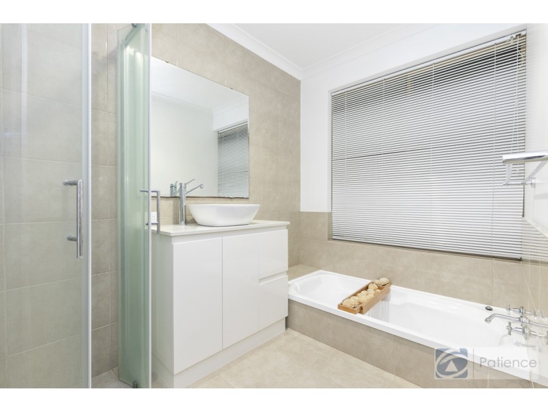 6 Quinault Loop, Joondalup WA 6027