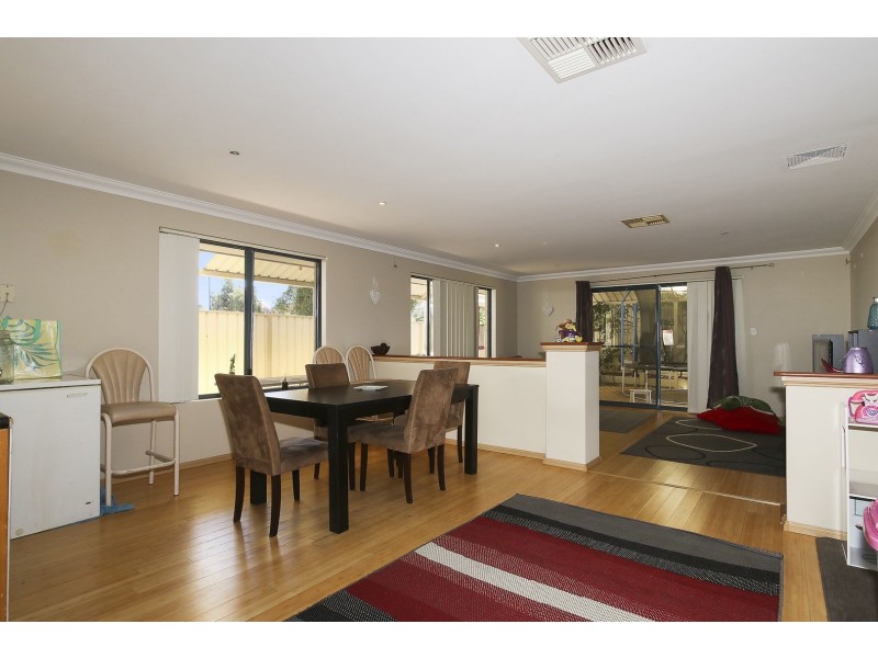 26 San Teodoro Avenue, Sinagra WA 6065