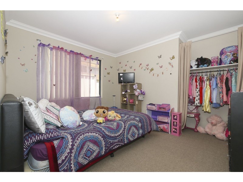 26 San Teodoro Avenue, Sinagra WA 6065