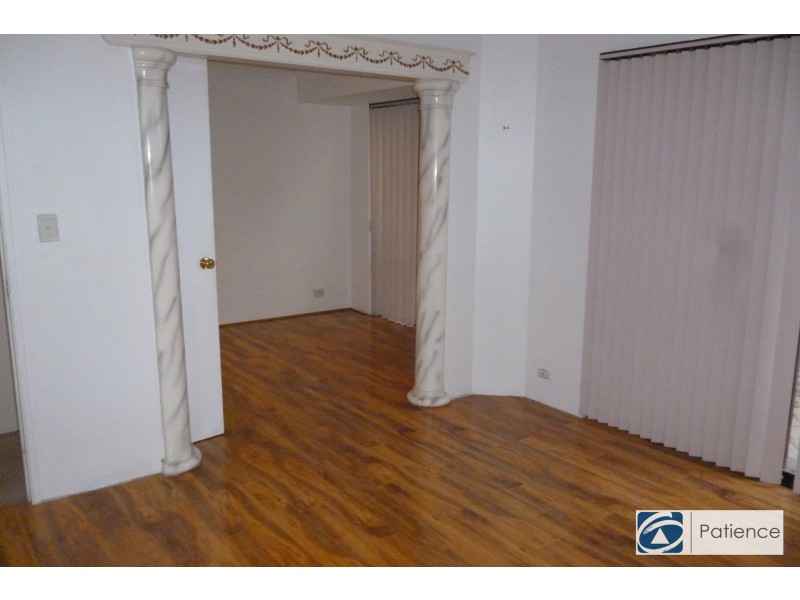 64 East Road, Pearsall WA 6065